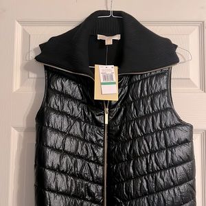Michael Kors black size large, sleeveless jacket, zip up new Vest